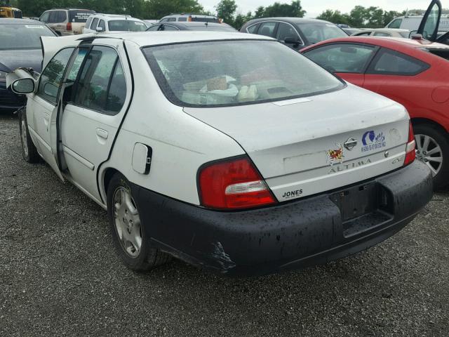 1N4DL01D5YC236122 - 2000 NISSAN ALTIMA XE WHITE photo 3