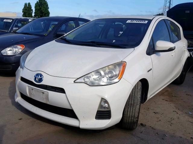 JTDKDTB31C1513844 - 2012 TOYOTA PRIUS C WHITE photo 2