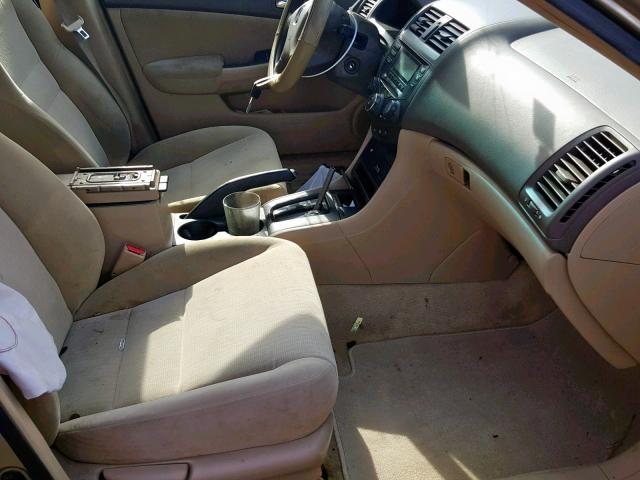 1HGCM56165A128955 - 2005 HONDA ACCORD DX GOLD photo 5