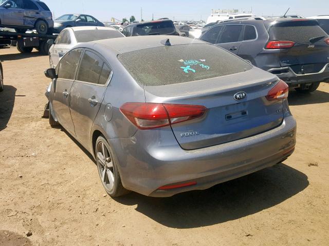 3KPFL4A80HE044242 - 2017 KIA FORTE EX GRAY photo 3