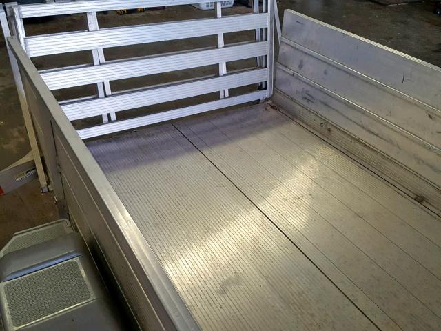 4TCSU1446EHA12846 - 2014 UTILITY TRAILER SILVER photo 6