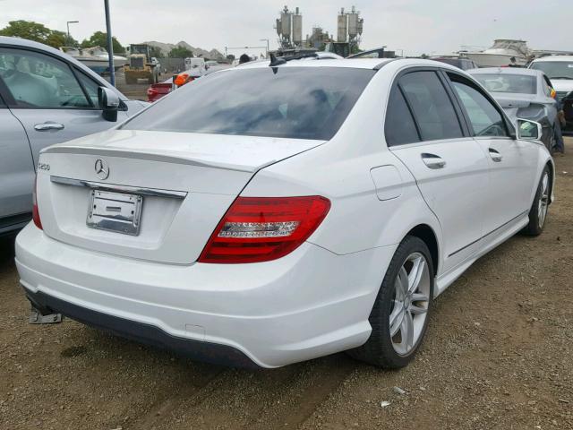 WDDGF4HB2DR289416 - 2013 MERCEDES-BENZ C 250 WHITE photo 4