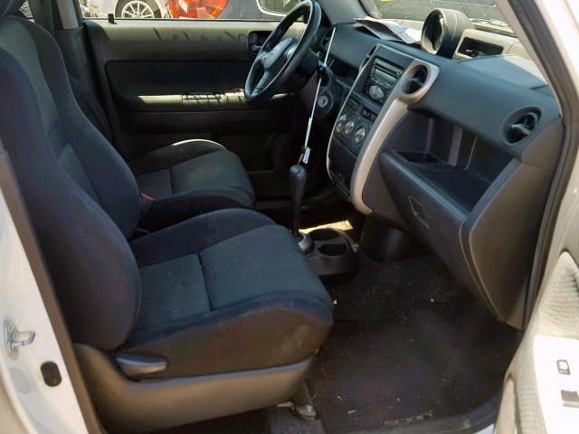 JTLKT324X64096582 - 2006 TOYOTA SCION XB 白色 照片 5