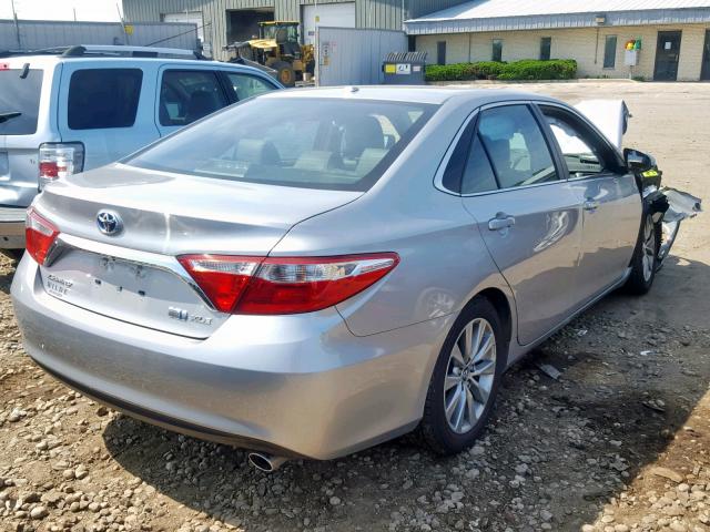 4T1BD1FK9HU207188 - 2017 TOYOTA CAMRY HYBR SILVER photo 4