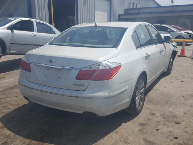 KMHGC4DE6AU105361 - 2010 HYUNDAI GENESIS 3. WHITE photo 4