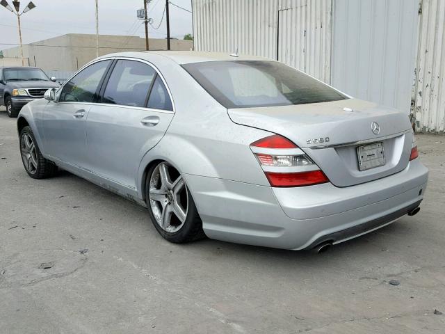 WDDNG71X27A077534 - 2007 MERCEDES-BENZ S 550 SILVER photo 3