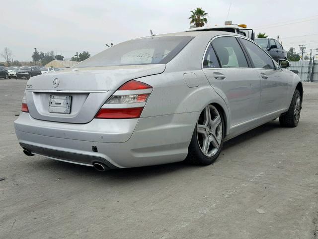 WDDNG71X27A077534 - 2007 MERCEDES-BENZ S 550 SILVER photo 4