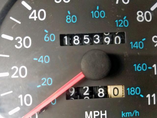 1Y1SK5263SZ032663 - 1995 GEO PRIZM BASE წითელი ფოტო 8