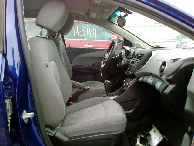 1G1JA5SH5E4207803 - 2014 CHEVROLET SONIC LS BLUE photo 5