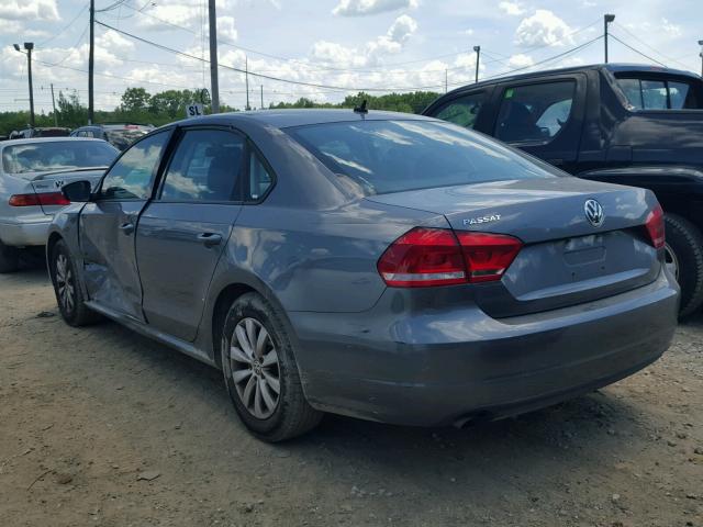 1VWAP7A36DC072582 - 2013 VOLKSWAGEN PASSAT S GRAY photo 3