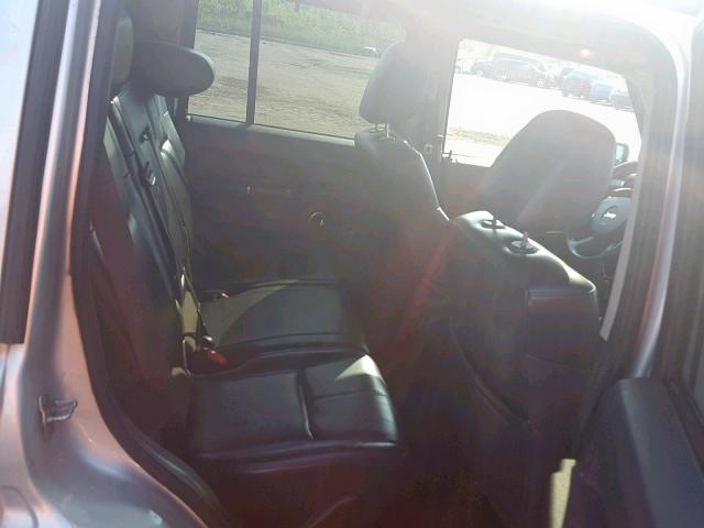 1J8HG58208C246843 - 2008 JEEP COMMANDER SILVER photo 6