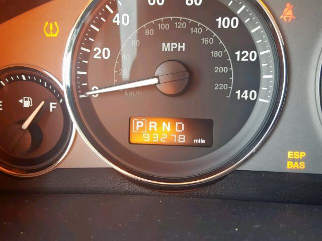 1J8HG58208C246843 - 2008 JEEP COMMANDER SILVER photo 8