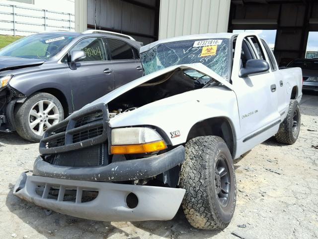 1B7GL2AX5YS695492 - 2000 DODGE DAKOTA QUA SILVER photo 2