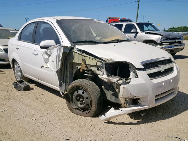 KL1TD56E59B603813 - 2009 CHEVROLET AVEO LS SILVER photo 1