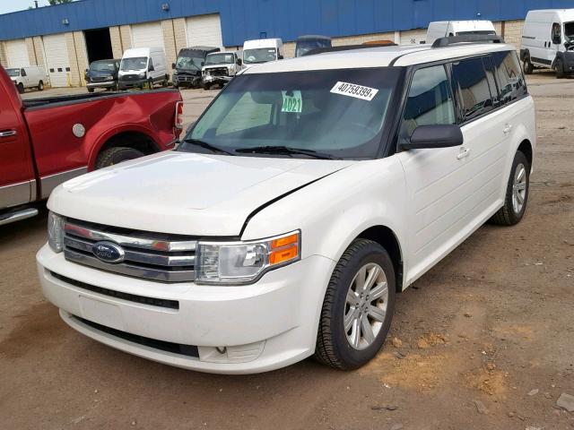 2FMGK5BC3ABB36762 - 2010 FORD FLEX SE WHITE photo 2