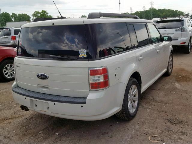 2FMGK5BC3ABB36762 - 2010 FORD FLEX SE WHITE photo 4