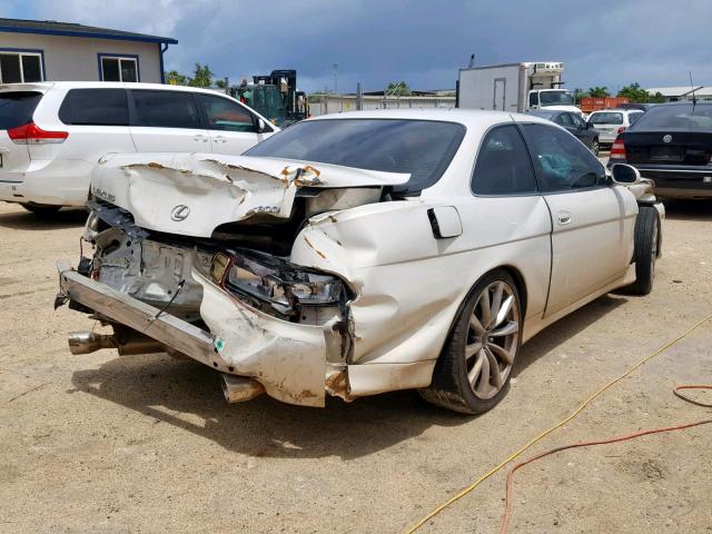 JT8CD32Z8Y1006907 - 2000 LEXUS SC 300 WHITE photo 4