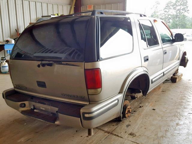 1GNCS13W6W2251929 - 1998 CHEVROLET BLAZER BEIGE photo 4