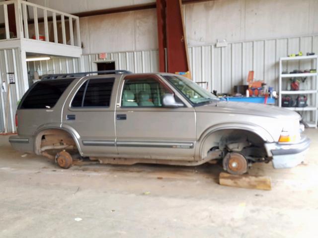 1GNCS13W6W2251929 - 1998 CHEVROLET BLAZER BEIGE photo 9