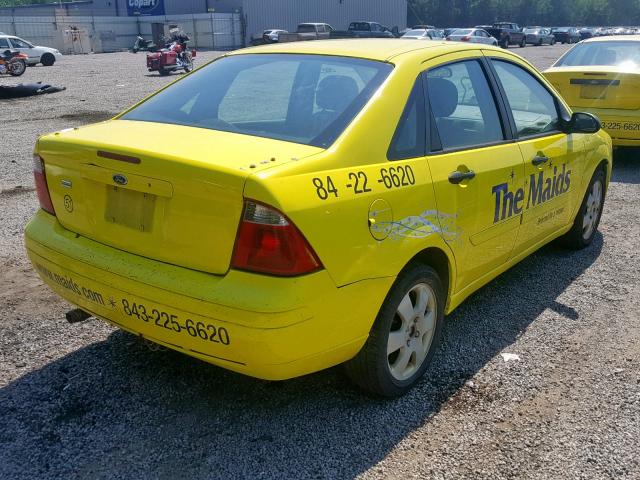 1FAFP34N46W140724 - 2006 FORD FOCUS ZX4 YELLOW photo 4