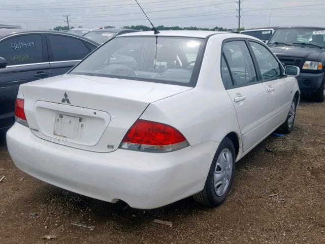 JA3AJ26E65U015942 - 2005 MITSUBISHI LANCER ES WHITE photo 4