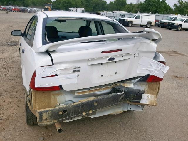 1FAHP34N97W226167 - 2007 FORD FOCUS ZX4 WHITE photo 9