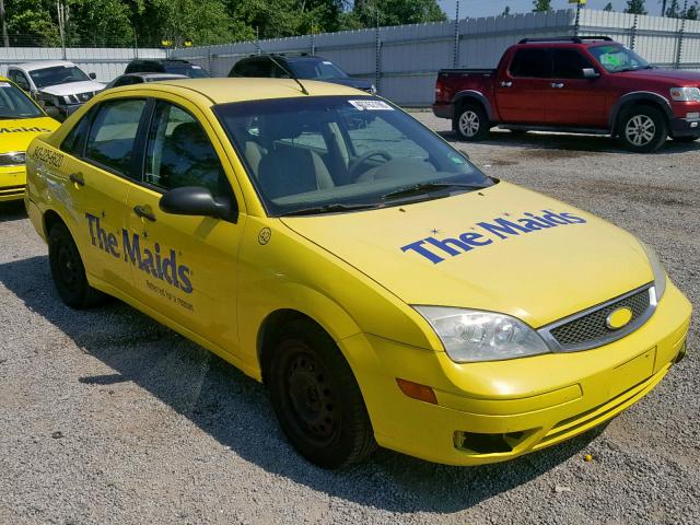 1FAFP34NX5W201069 - 2005 FORD FOCUS ZX4 YELLOW photo 1