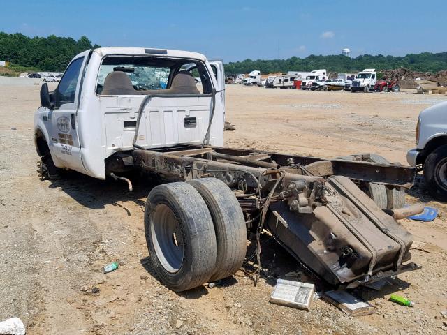 1FDAF56F51EB18489 - 2001 FORD F550 SUPER WHITE photo 3