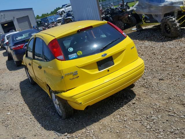 3FAFP37N45R138517 - 2005 FORD FOCUS ZX5 YELLOW photo 3