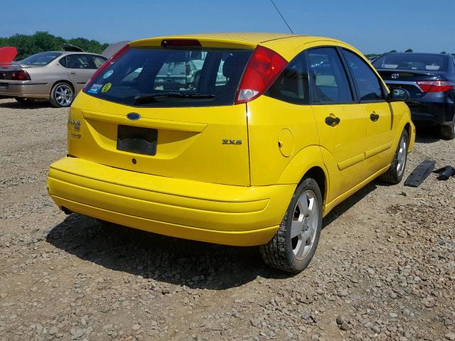 3FAFP37N45R138517 - 2005 FORD FOCUS ZX5 YELLOW photo 4