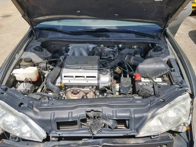 JT8BF28G6W5031008 - 1998 LEXUS ES 300 GRAY photo 7