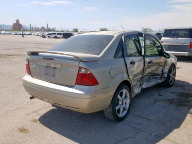 1FAHP34N76W109752 - 2006 FORD FOCUS ZX4 GOLD photo 4