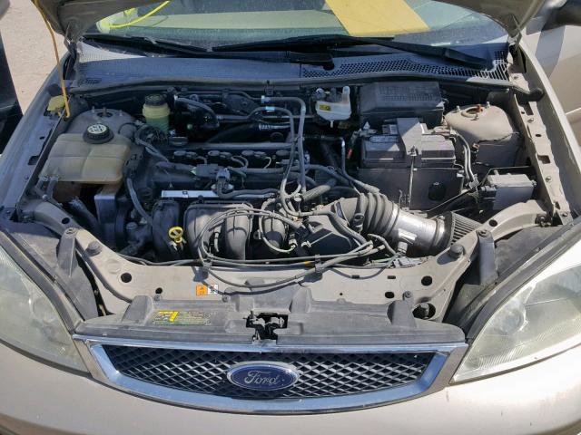 1FAHP34N76W109752 - 2006 FORD FOCUS ZX4 GOLD photo 7