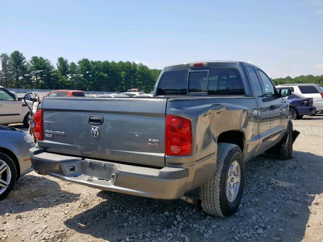 1D7HW42N85S331153 - 2005 DODGE DAKOTA SLT GRAY photo 4