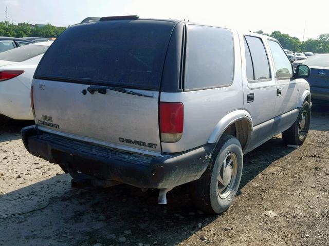 1GNDT13W3T2264456 - 1996 CHEVROLET BLAZER SILVER photo 4