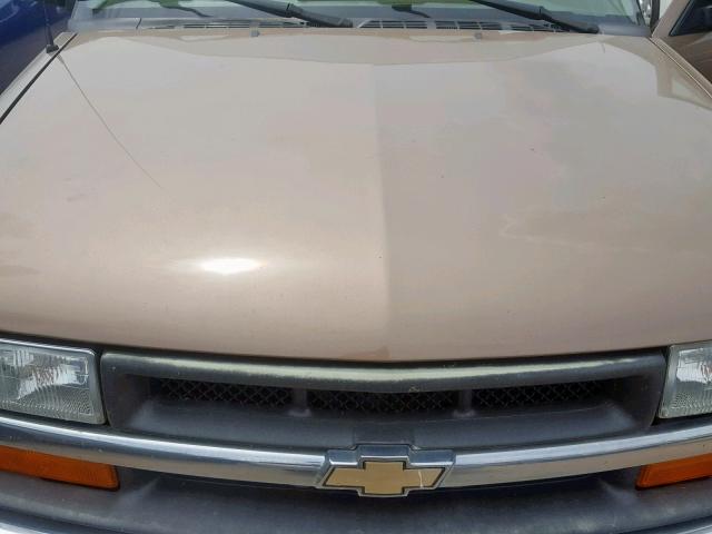 1GCCS19W428136575 - 2002 CHEVROLET S TRUCK S1 BROWN photo 7