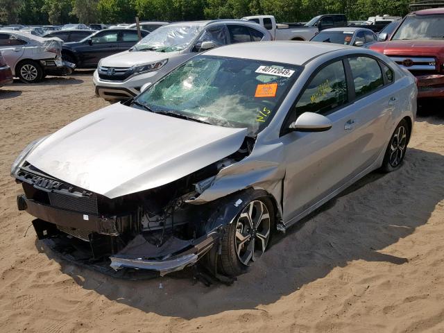 3KPF24AD6KE043426 - 2019 KIA FORTE FE SILVER photo 2