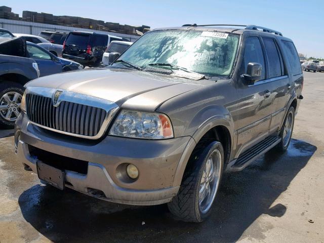 5LMFU27R63LJ31900 - 2003 LINCOLN NAVIGATOR GOLD photo 2