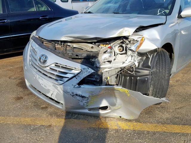 4T1BE46K27U067143 - 2007 TOYOTA CAMRY NEW SILVER photo 9