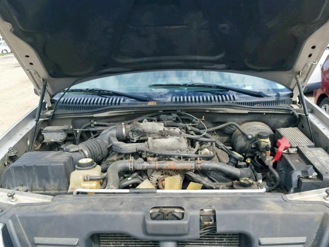 5LMEU88H74ZJ05325 - 2004 LINCOLN AVIATOR 银色 照片 7