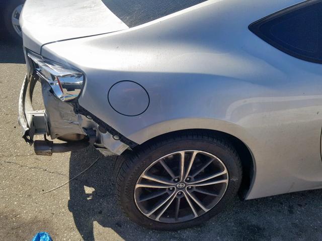 JF1ZNAA18D2715680 - 2013 TOYOTA SCION FR-S SILVER photo 9