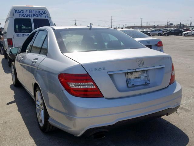 WDDGF4HBXDA865154 - 2013 MERCEDES-BENZ C 250 SILVER photo 3