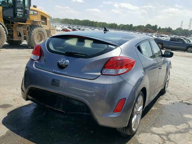 KMHTC6AD6HU317449 - 2017 HYUNDAI VELOSTER B GRAY photo 4