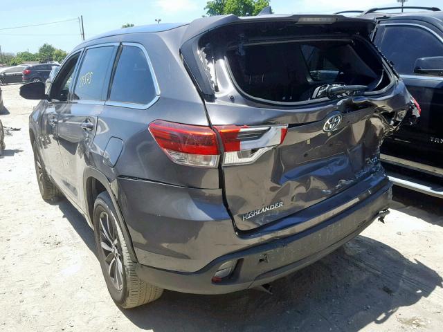 5TDKZRFH5HS518422 - 2017 TOYOTA HIGHLANDER GRAY photo 3