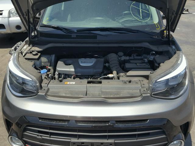 KNDJX3AA6H7450568 - 2017 KIA SOUL ! GRAY photo 7