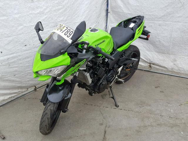 JKAEXKG19JDA05555 - 2018 KAWASAKI EX400 GREEN photo 2