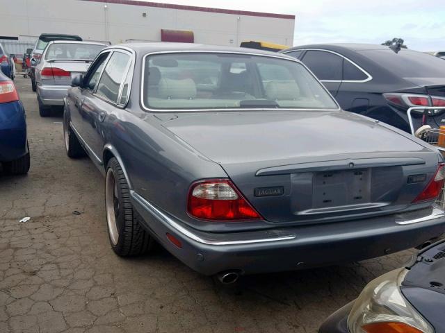 SAJDA12CX3LF51717 - 2003 JAGUAR XJ SPORT SILVER photo 3