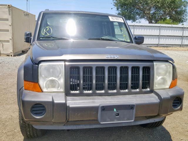 1J8HG48N46C221140 - 2006 JEEP COMMANDER GRAY photo 9
