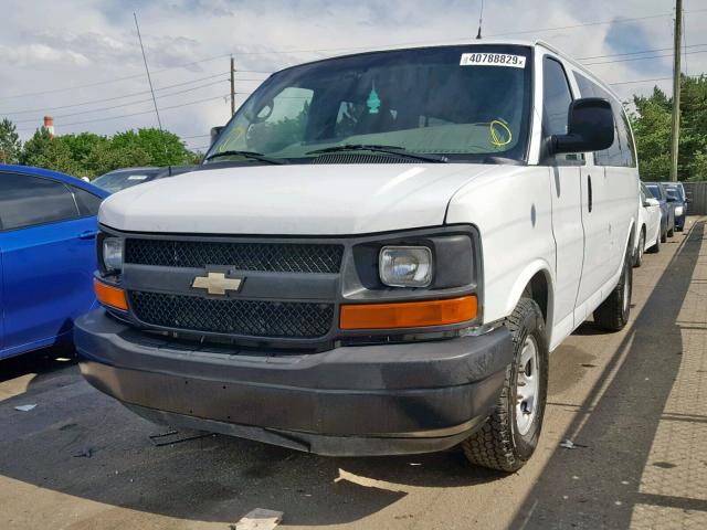 1GNZGXFA4D1183342 - 2013 CHEVROLET EXPRESS G3 WHITE photo 2