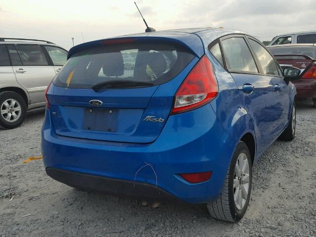 3FADP4EJ2DM144146 - 2013 FORD FIESTA SE BLUE photo 4